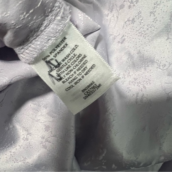 Something Navy Lavender Satin Blouse, in Excellent Pre Loved Condition - Picture 5 of 5